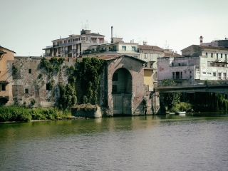 Nad rzeką Arno, Piza - Podróże ze smakiem